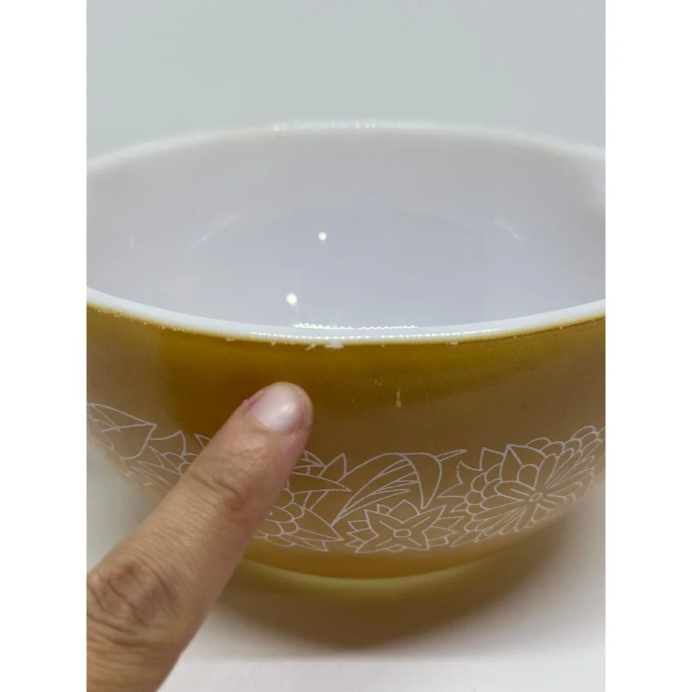 VTG Pyrex‎ Woodland Cinderella Mixing Bowl USA Made White Brown Floral 1970s 80